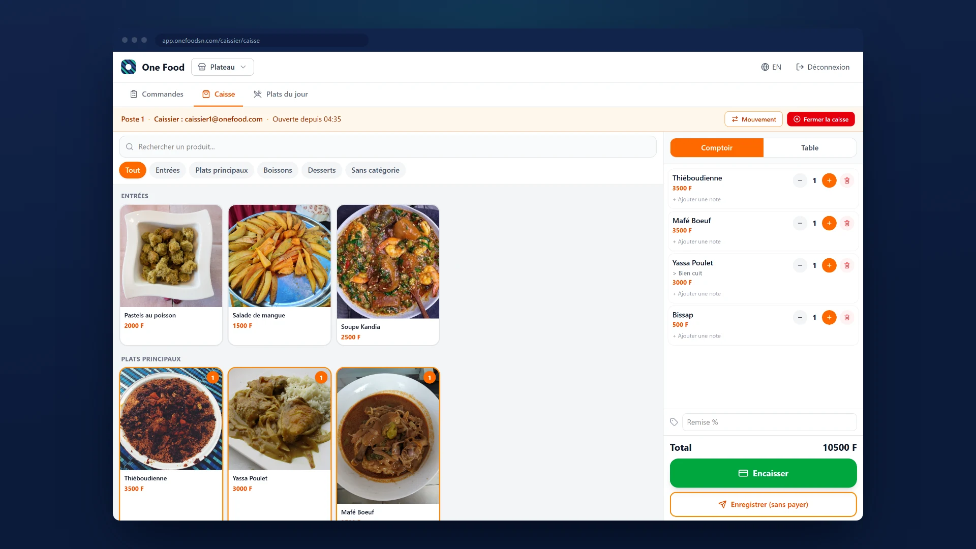 L'écran de caisse One Food : la carte à gauche, le ticket en cours et son total à droite